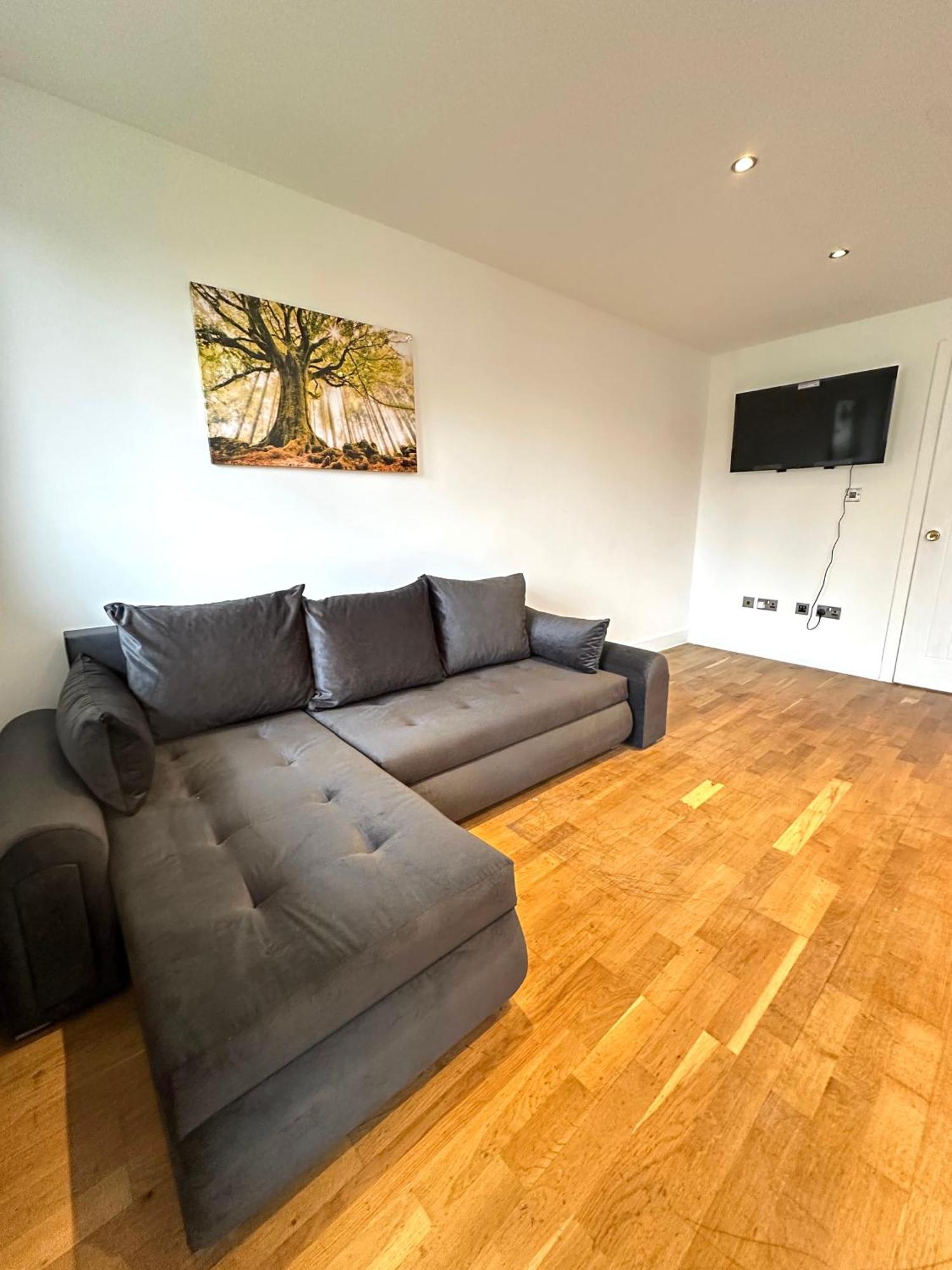 Appartamento Elegant Spacious Modern 2 Bedroom - Whitechapel - 5mins To Aldgate Station